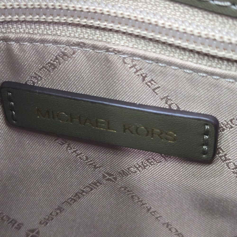 Michael Kors Reed Large Satchel Olive Green Pebbled Leather Bag 🛍️ - Picture 16 of 17